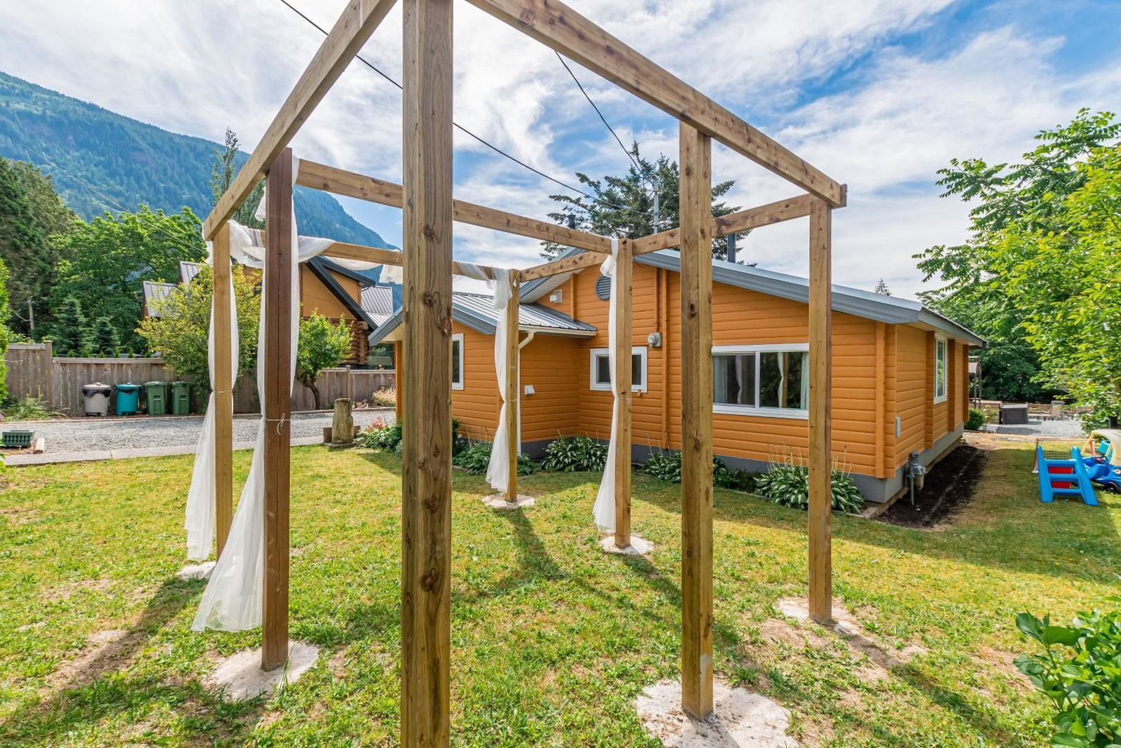 Listing Image 13