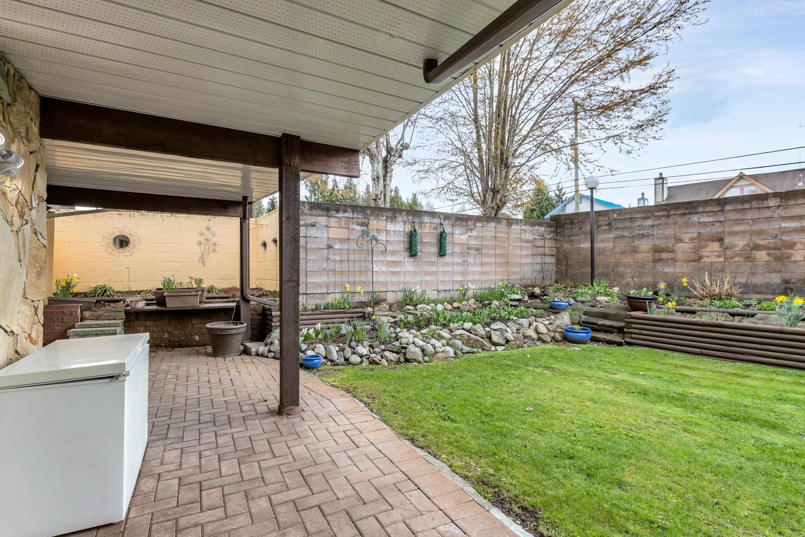 Listing Image 23