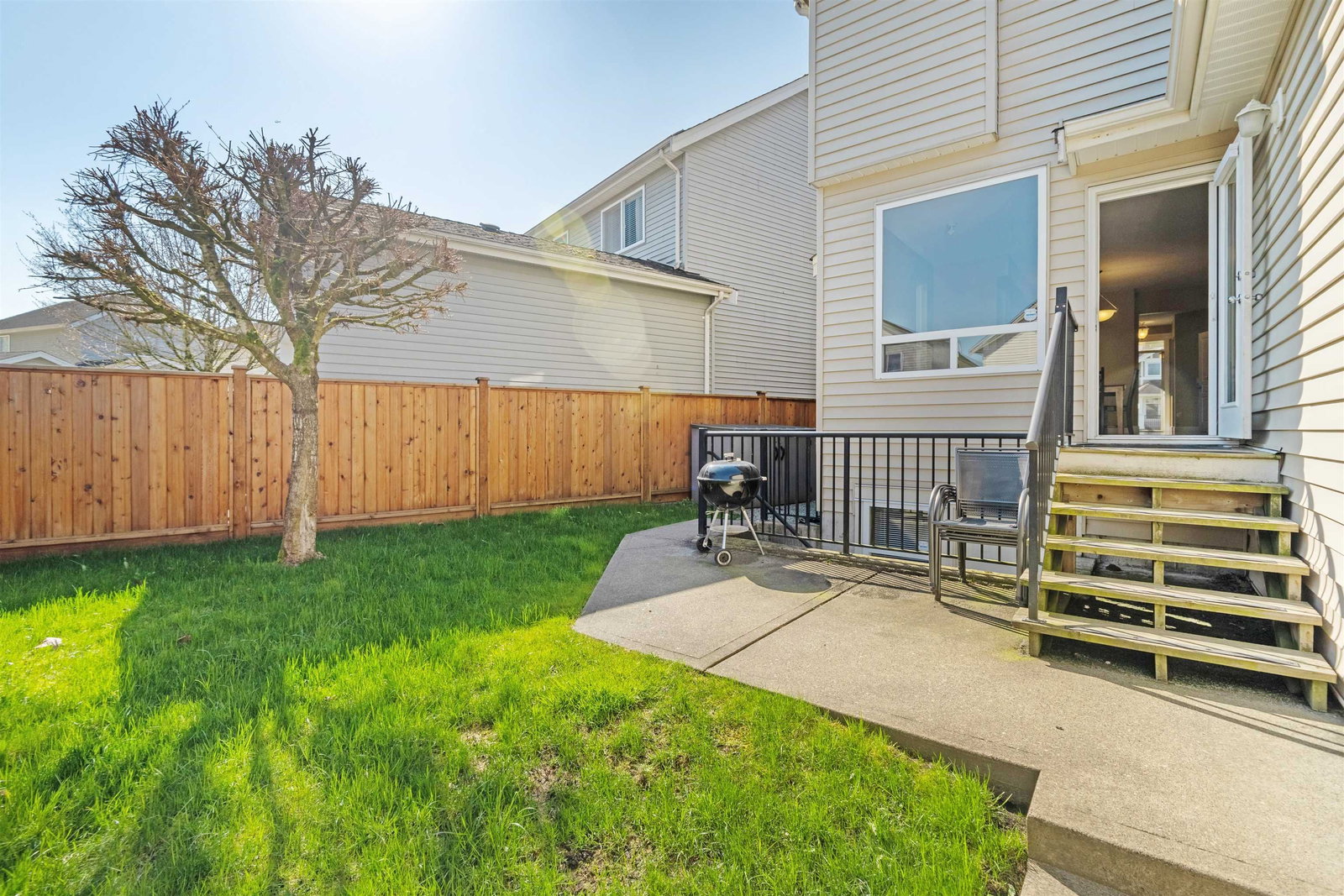 Listing Image 19