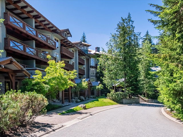 211G3 - 4653 Blackcomb Way