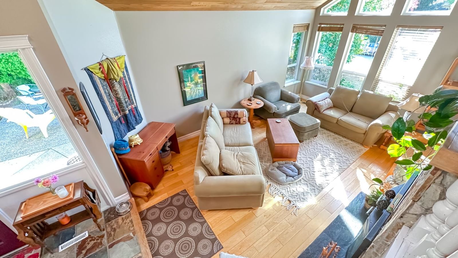 Listing Image 11