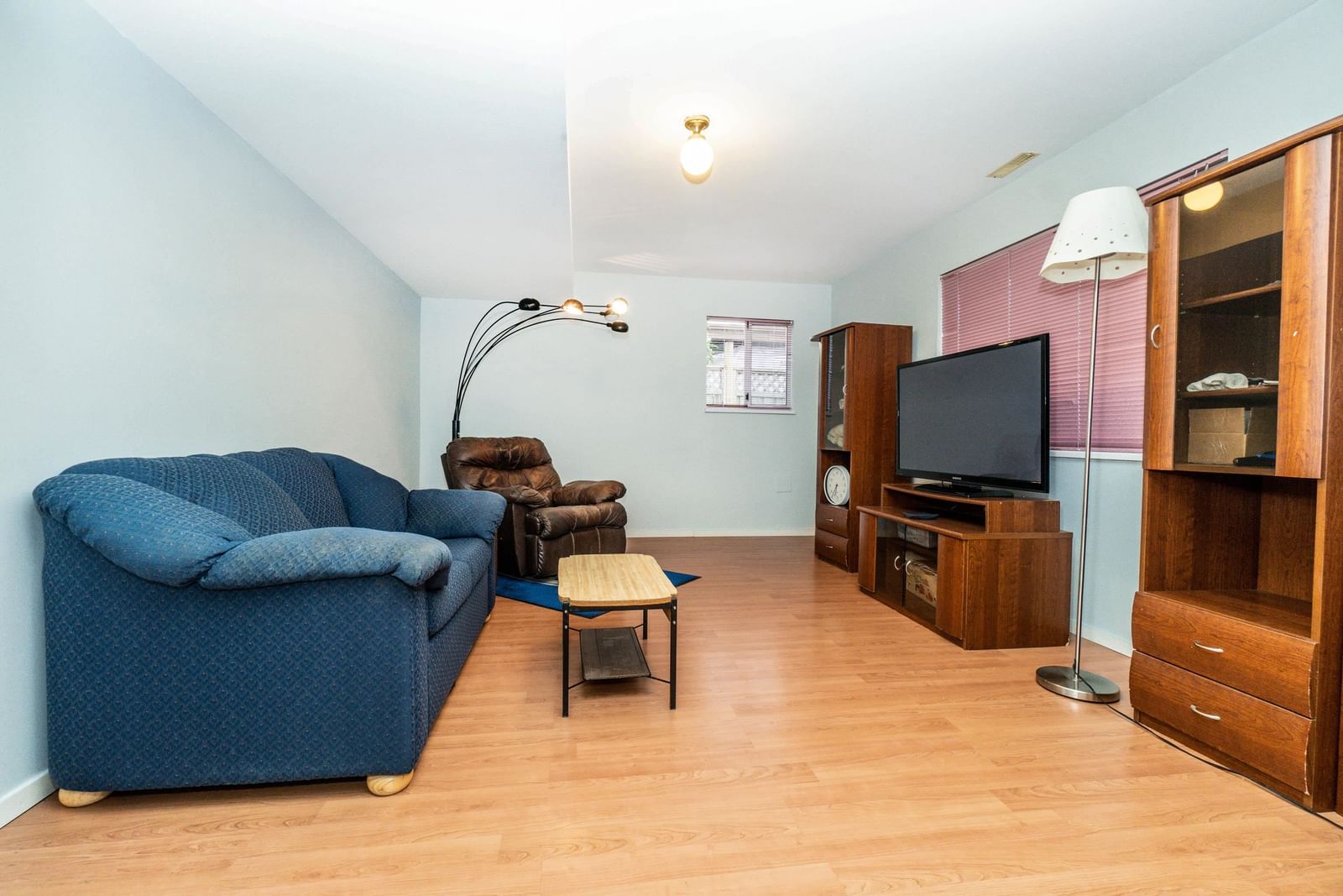 Listing Image 25
