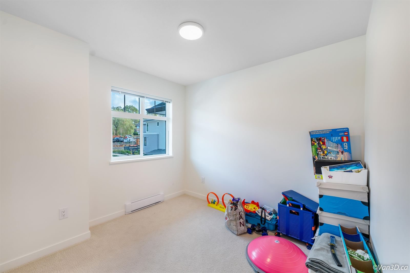 Listing Image 16
