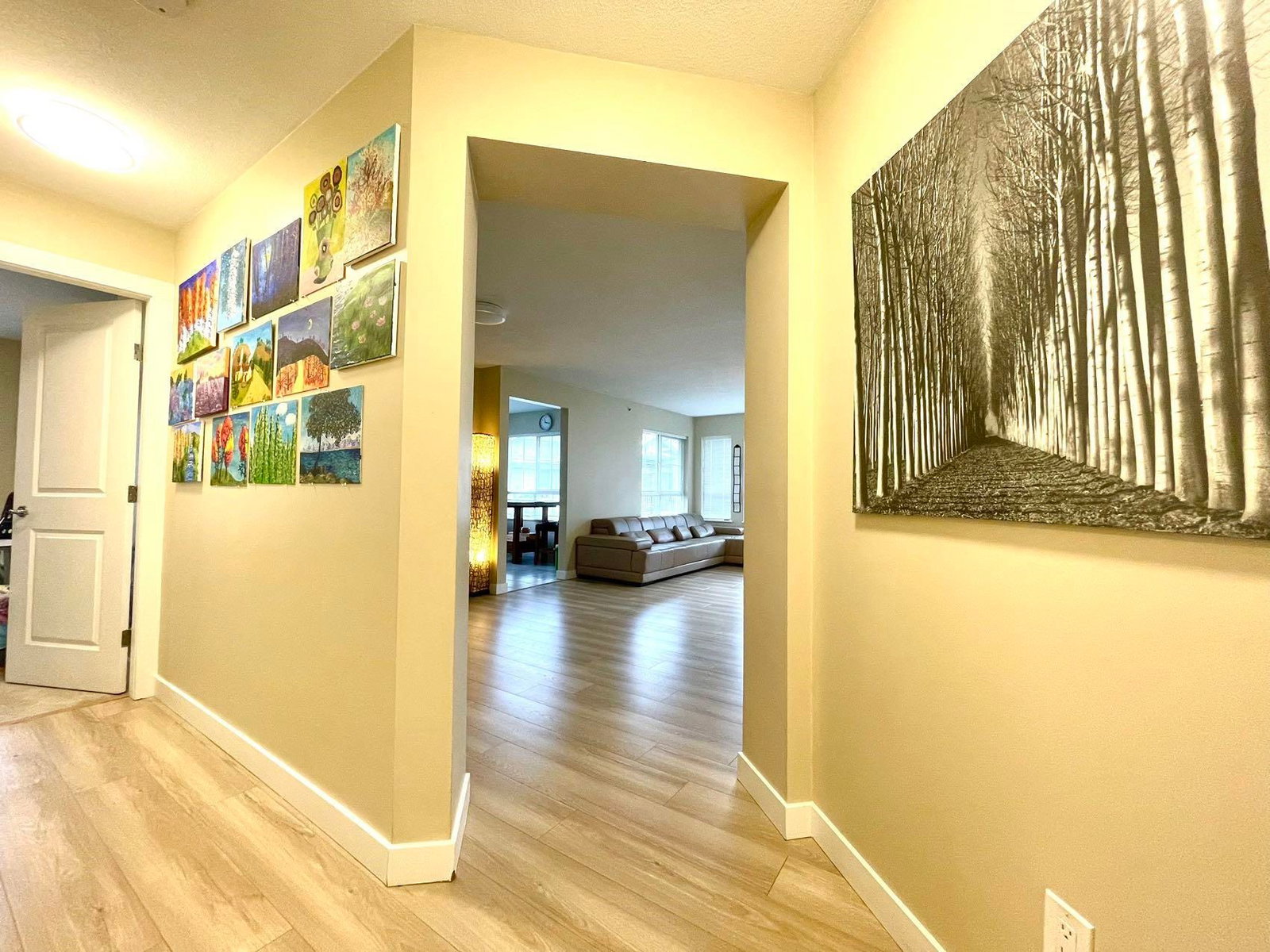 Listing Image 5