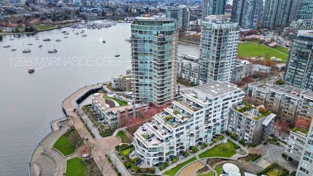 906 - 1288 Marinaside Crescent