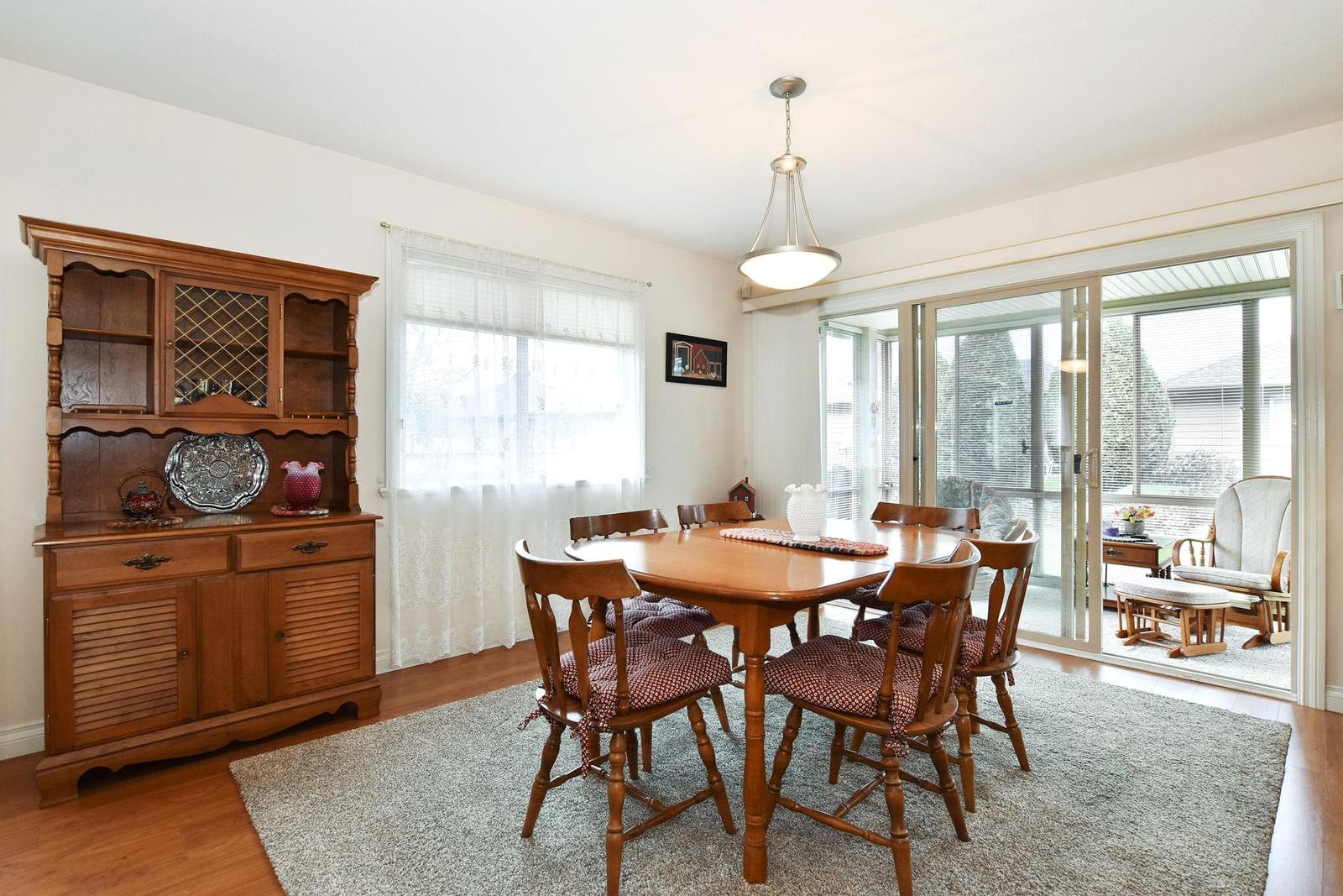 Listing Image 12