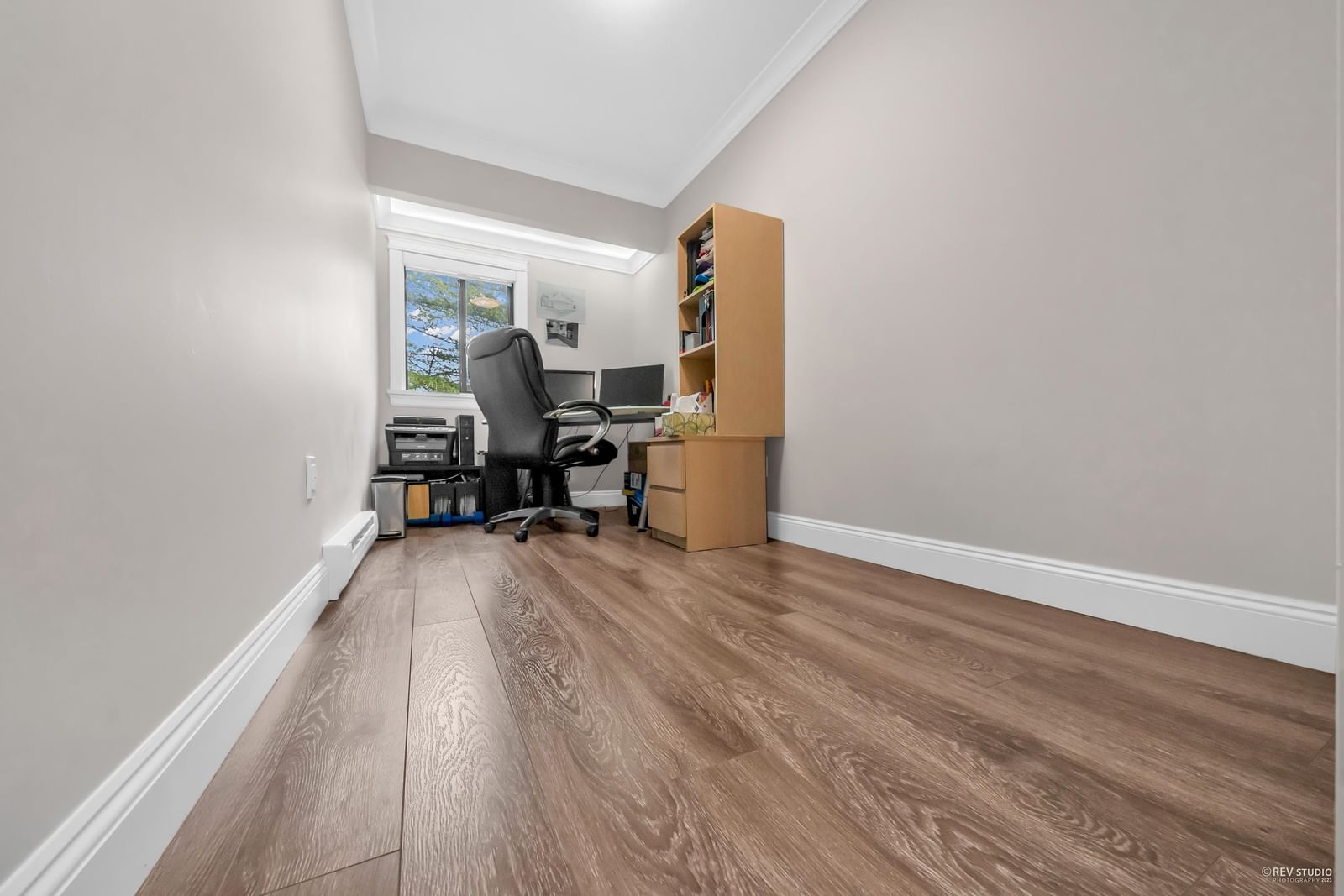 Listing Image 17