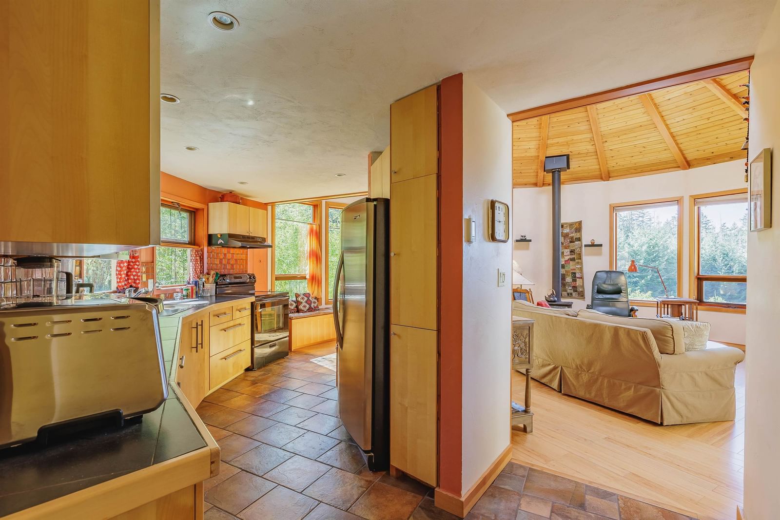 Listing Image 9