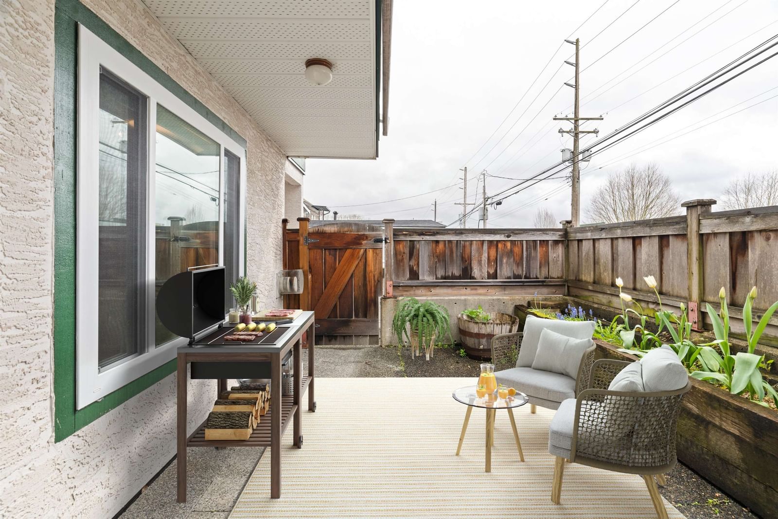 Listing Image 5