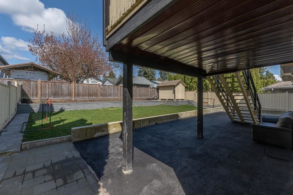 Listing Image 8