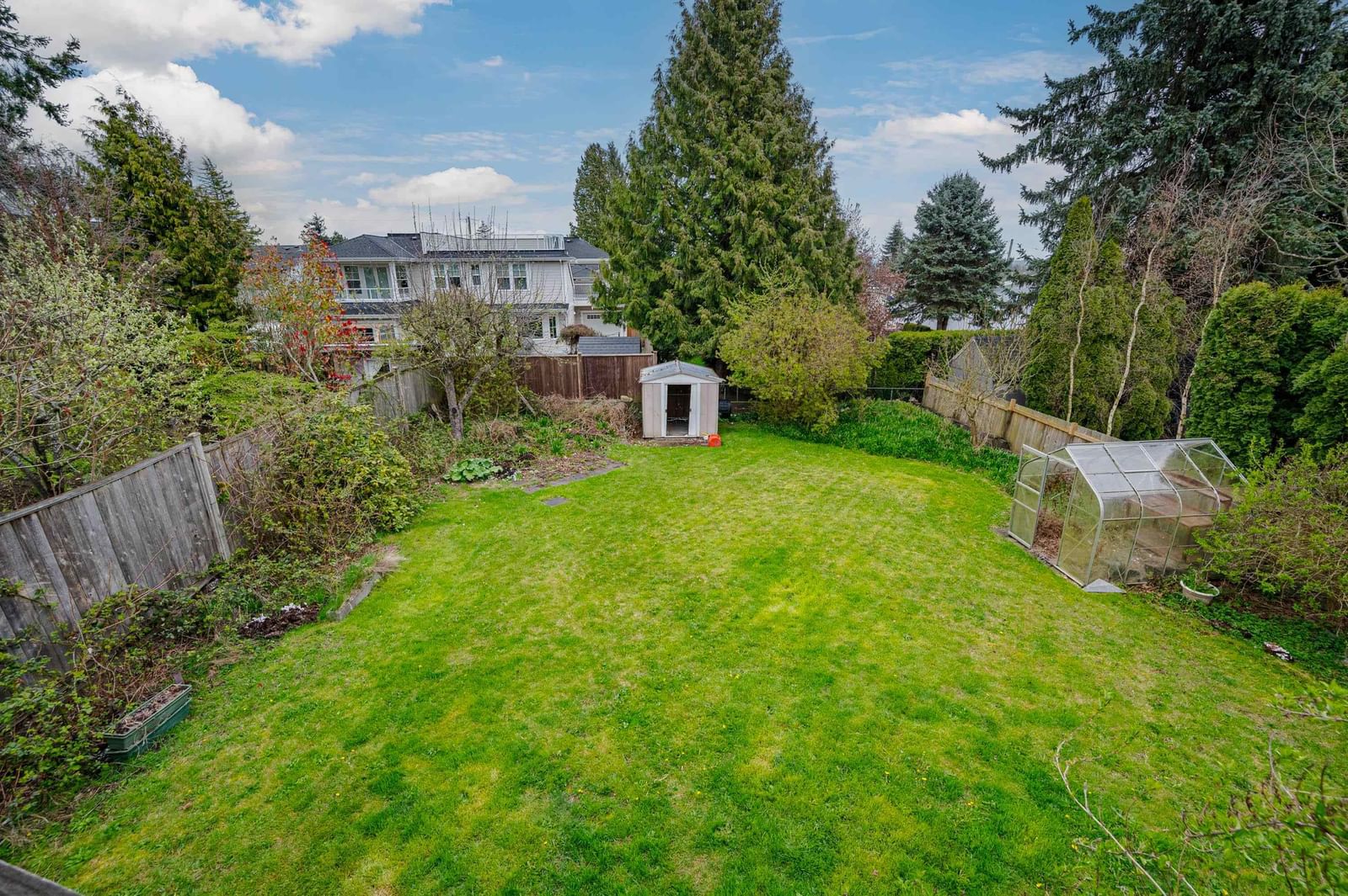 Listing Image 19