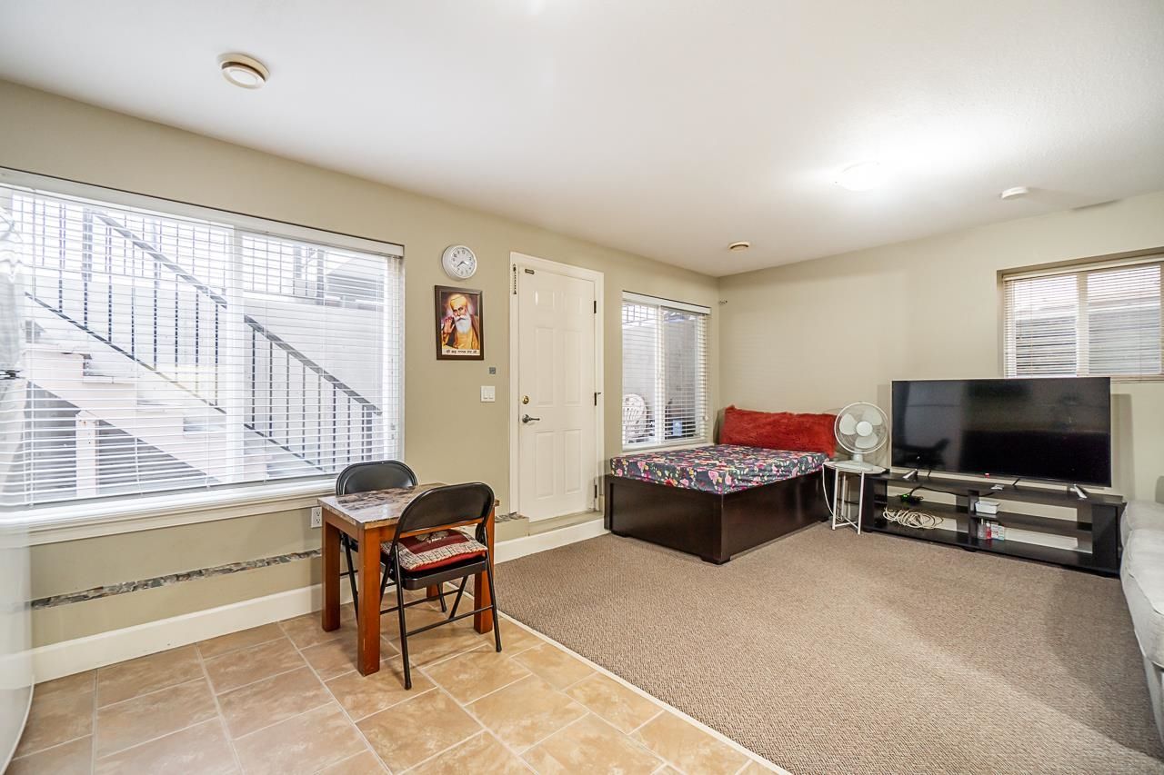 Listing Image 23