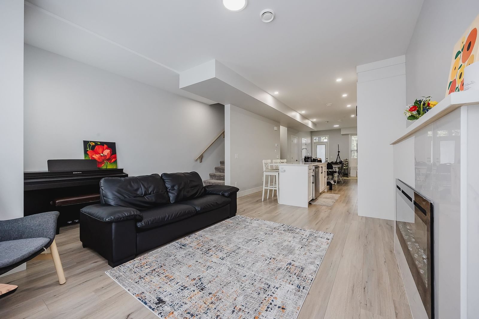 Listing Image 15