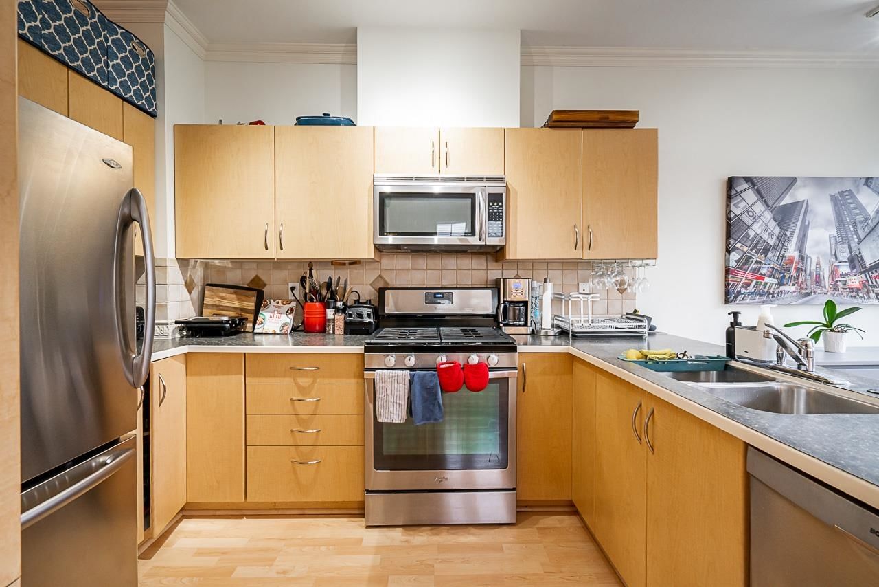 Listing Image 16