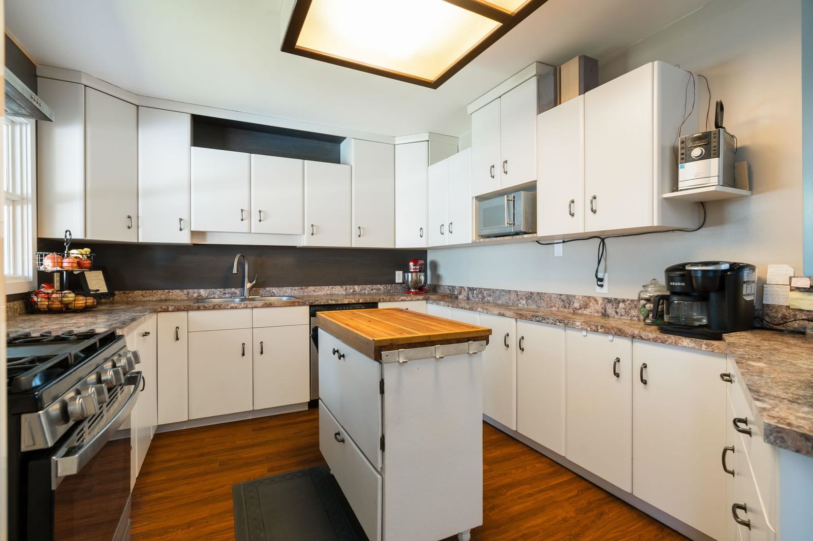Listing Image 14