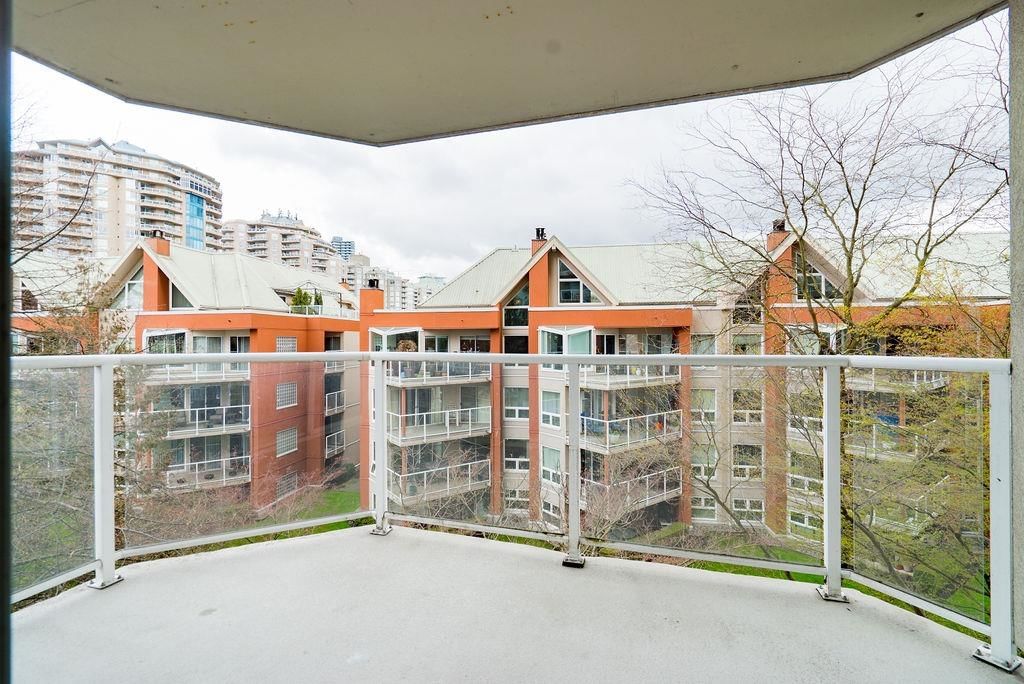 Listing Image 25