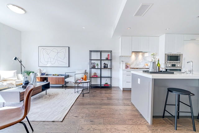 302 - 7878 Granville Street