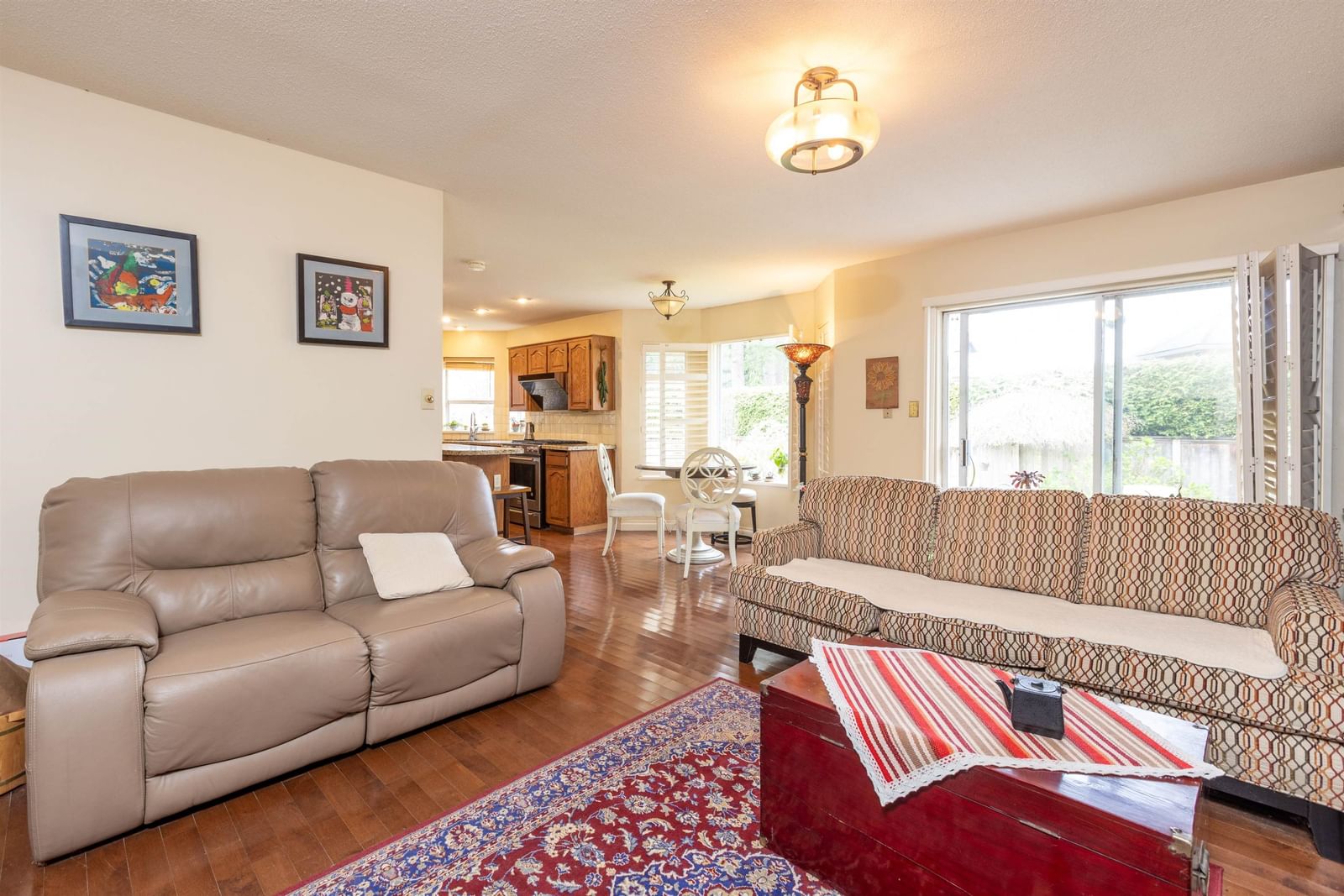 Listing Image 12