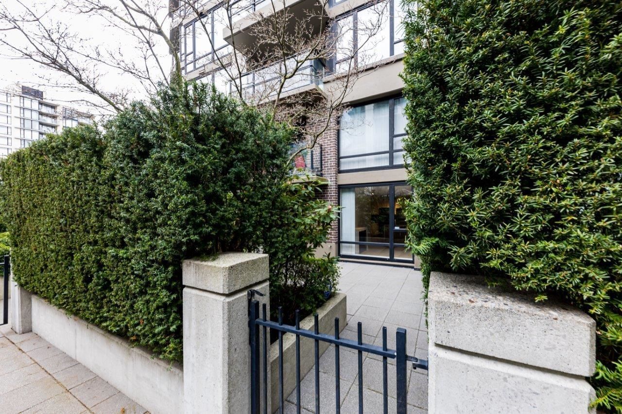 Listing Image 10