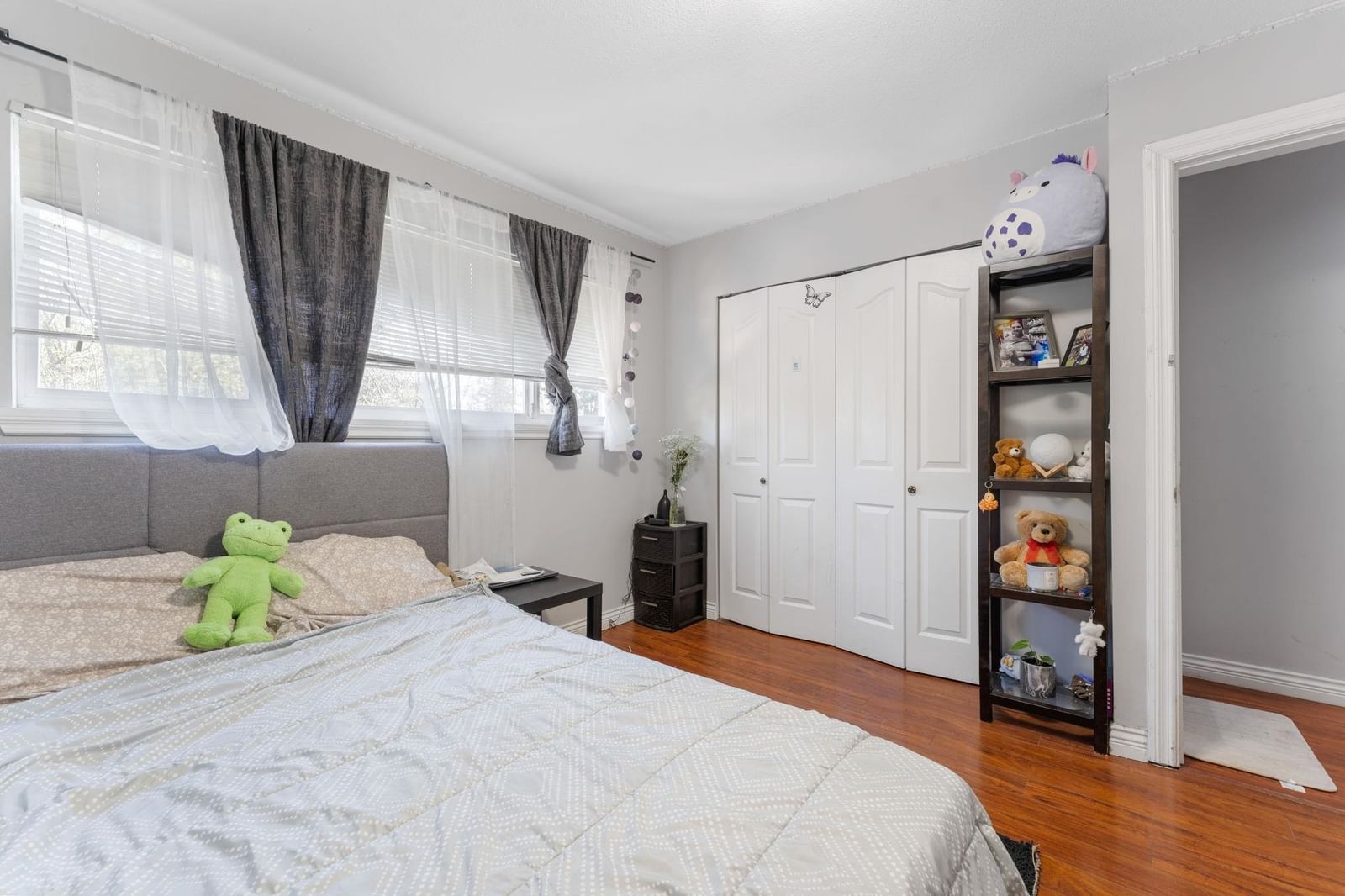 Listing photo 5