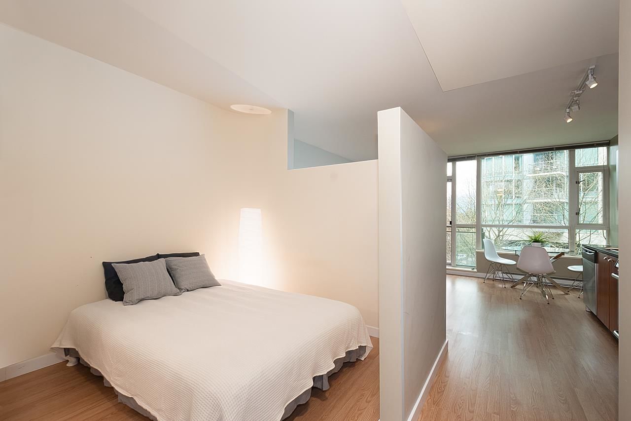 Listing Image 16