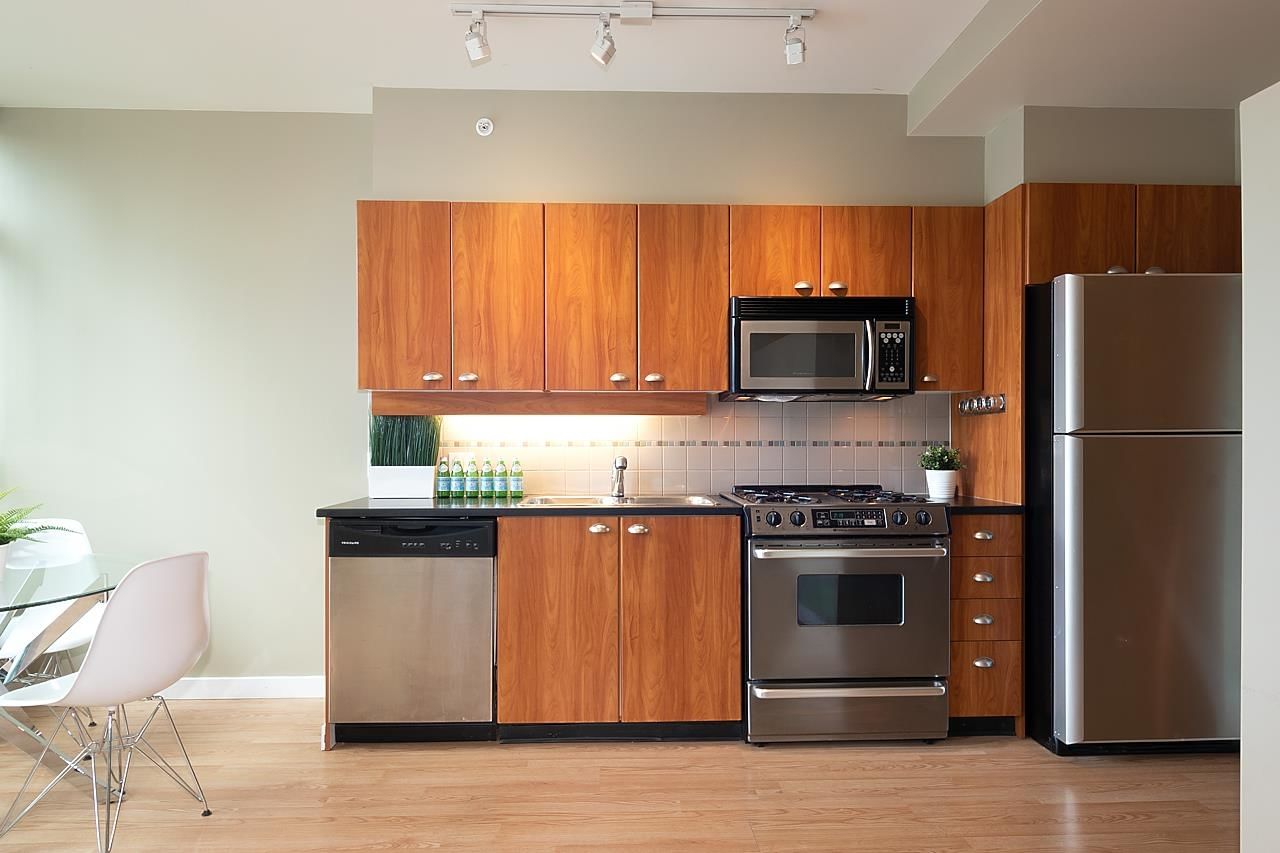 Listing Image 9
