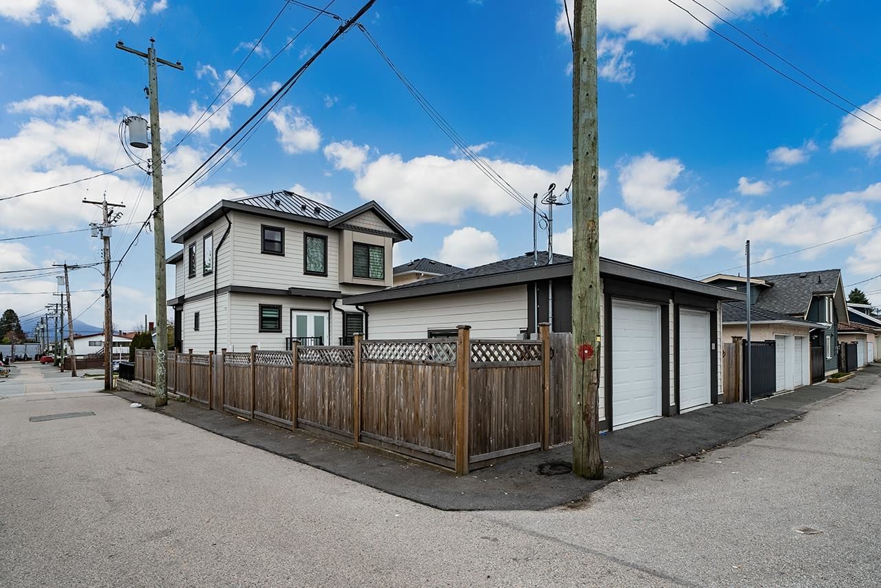 Listing Image 3