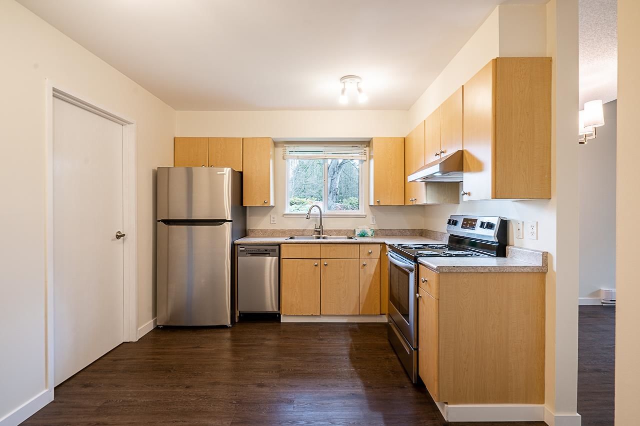 Listing Image 16