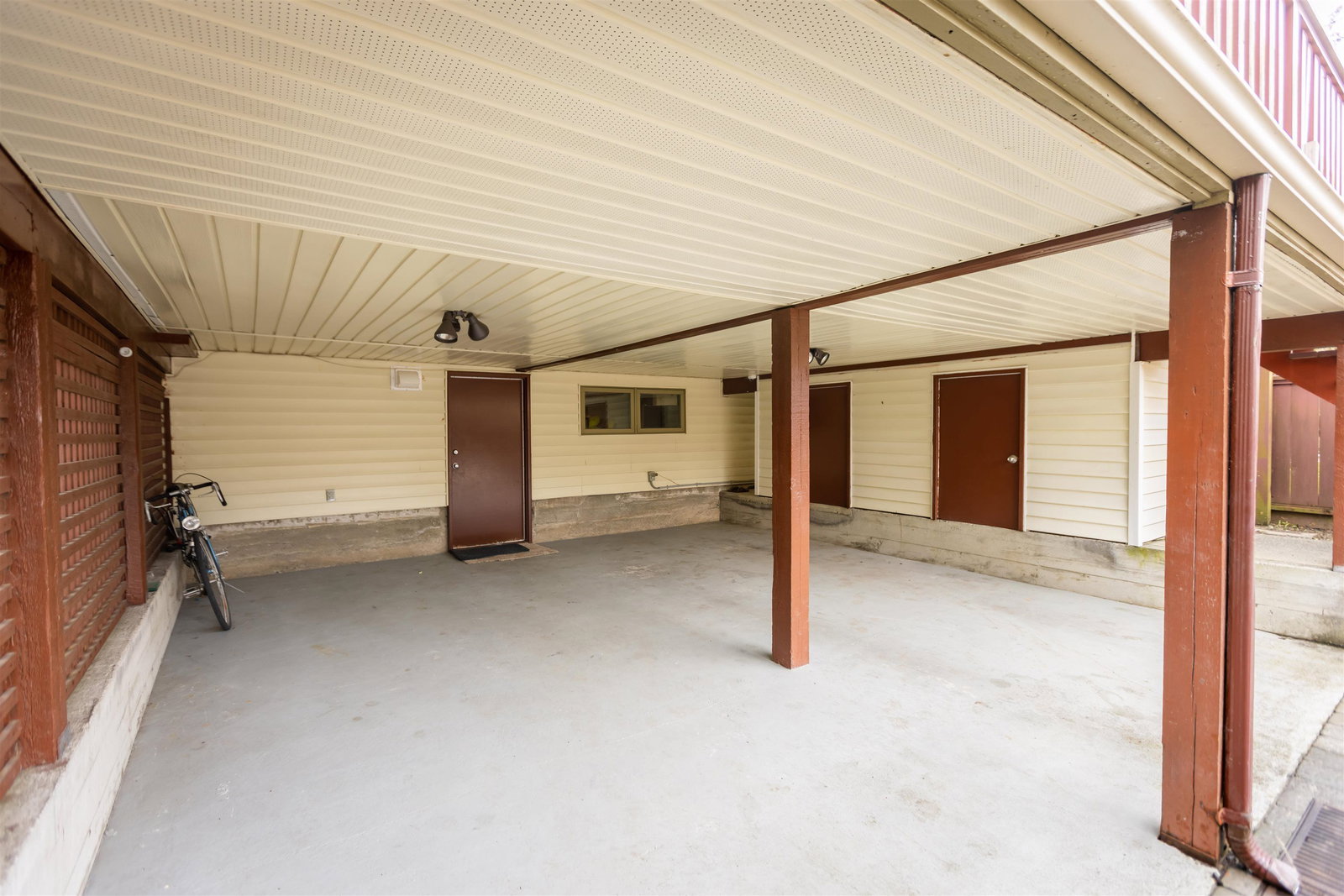 Listing Image 29