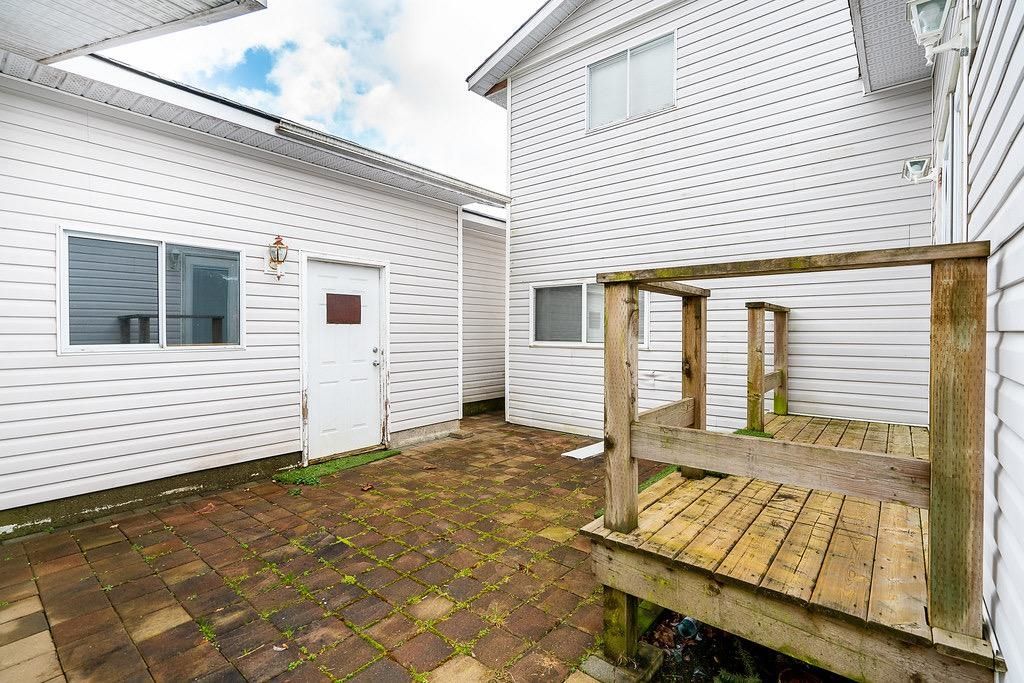 Listing Image 6