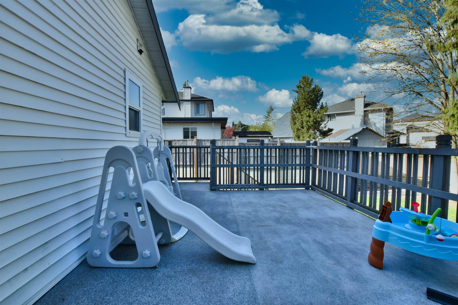 Listing Image 23