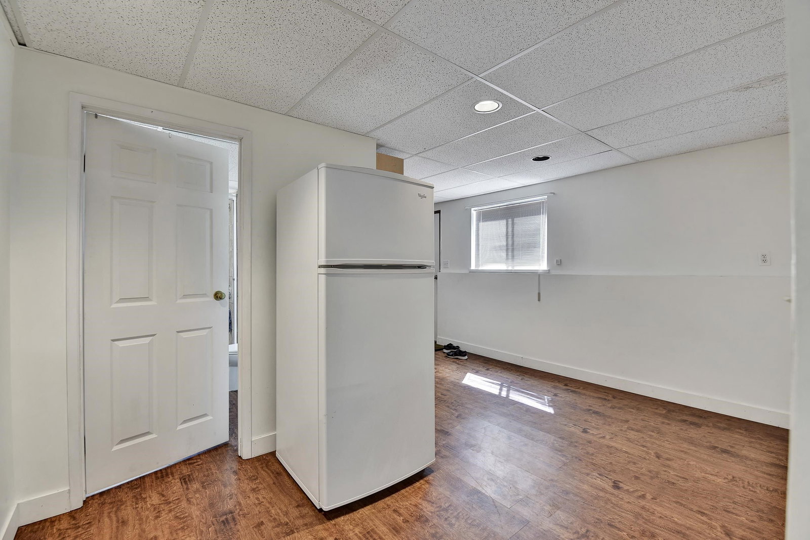 Listing Image 18