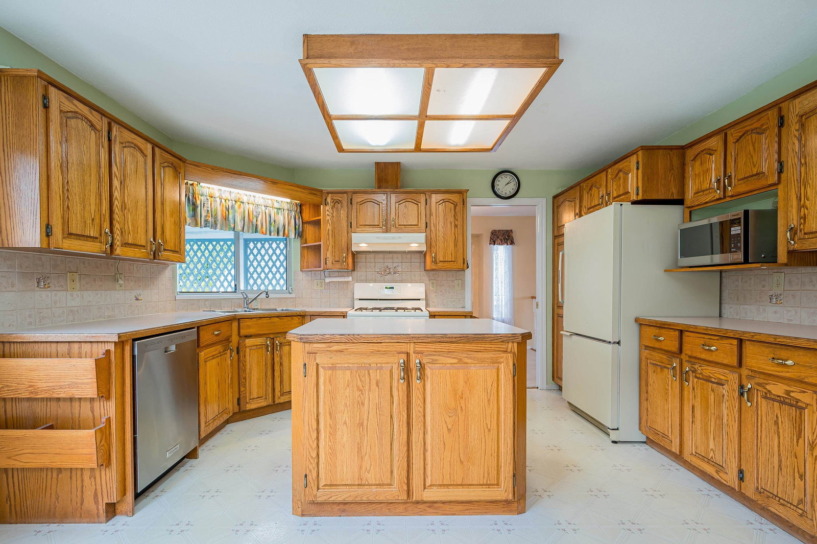 Listing Image 10