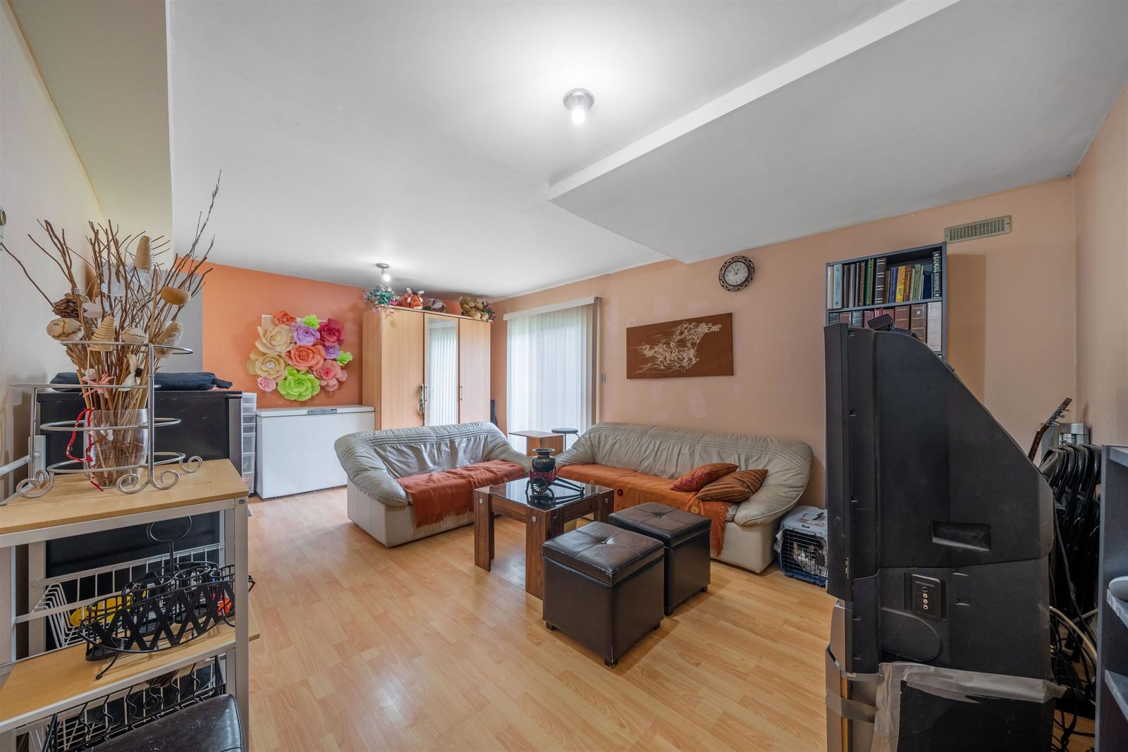 Listing Image 23