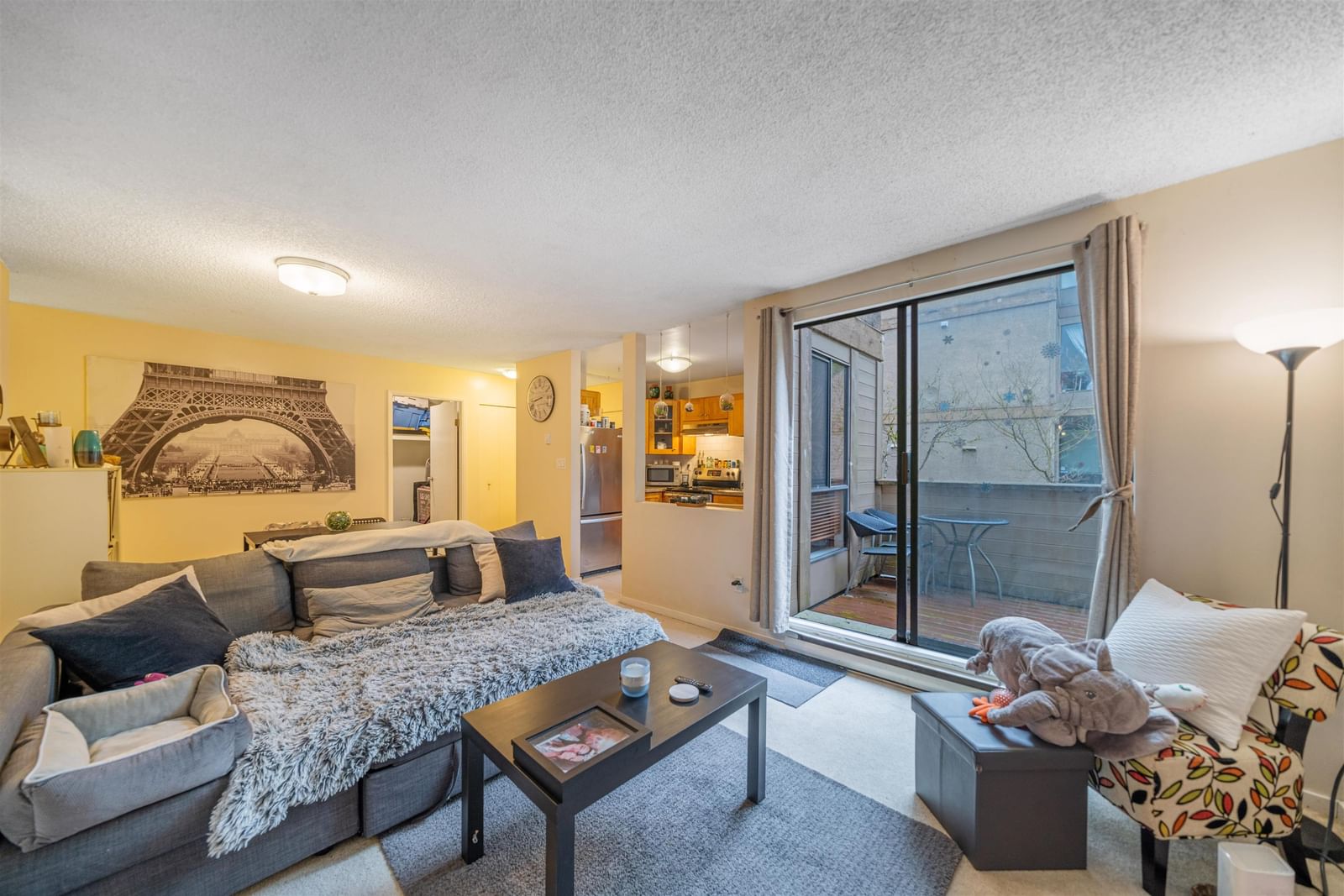 Listing Image 11