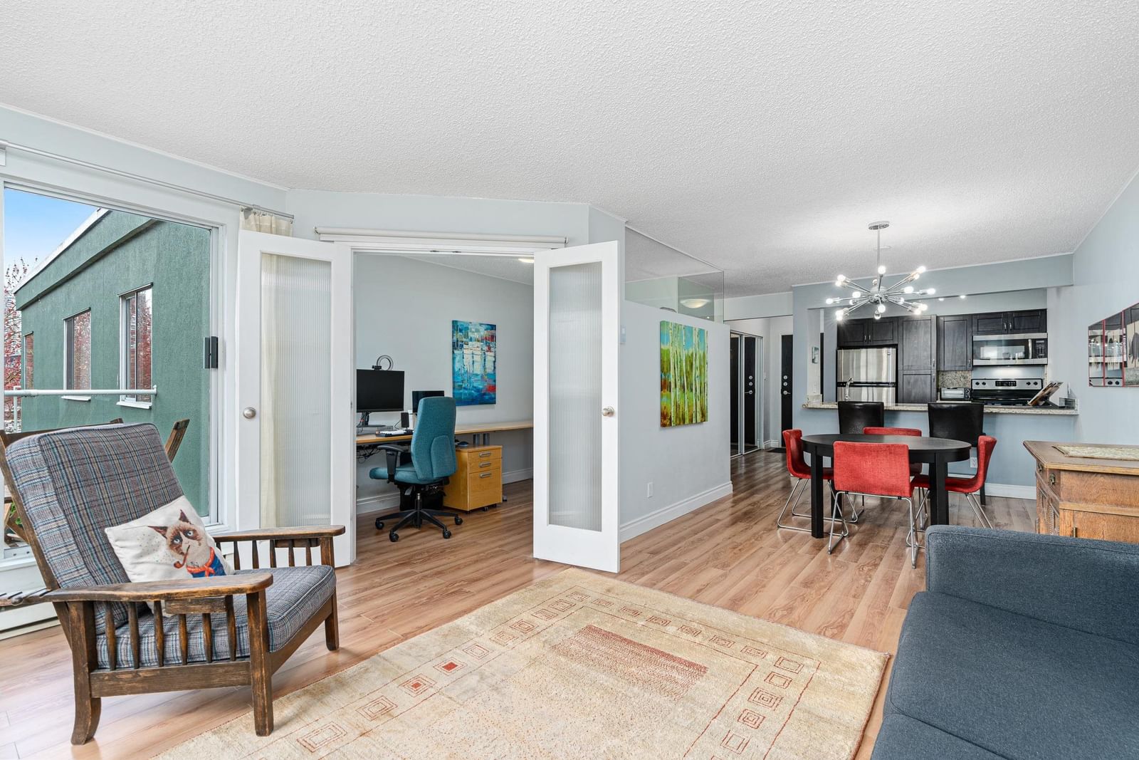 Listing Image 12