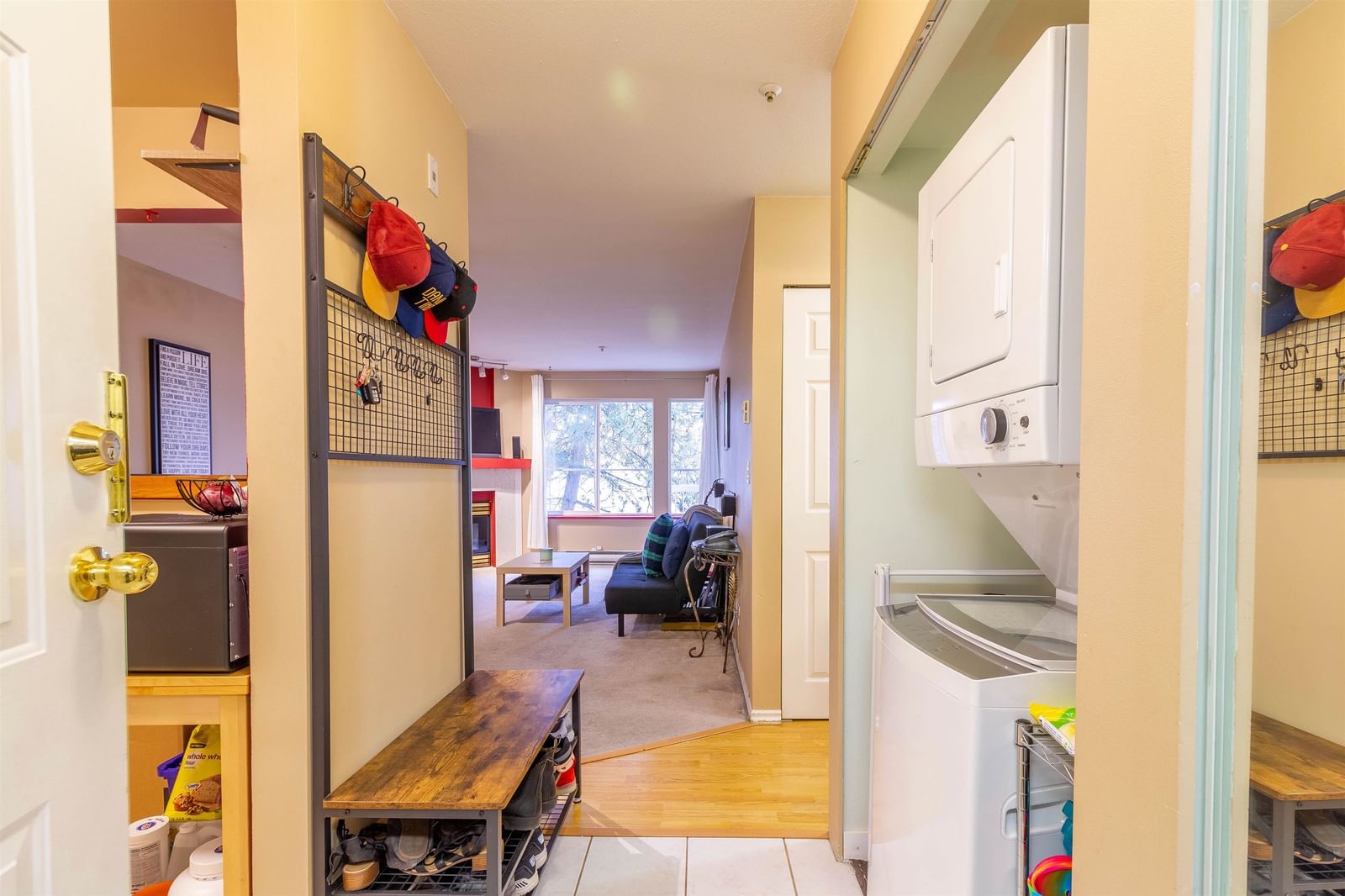 Listing Image 9