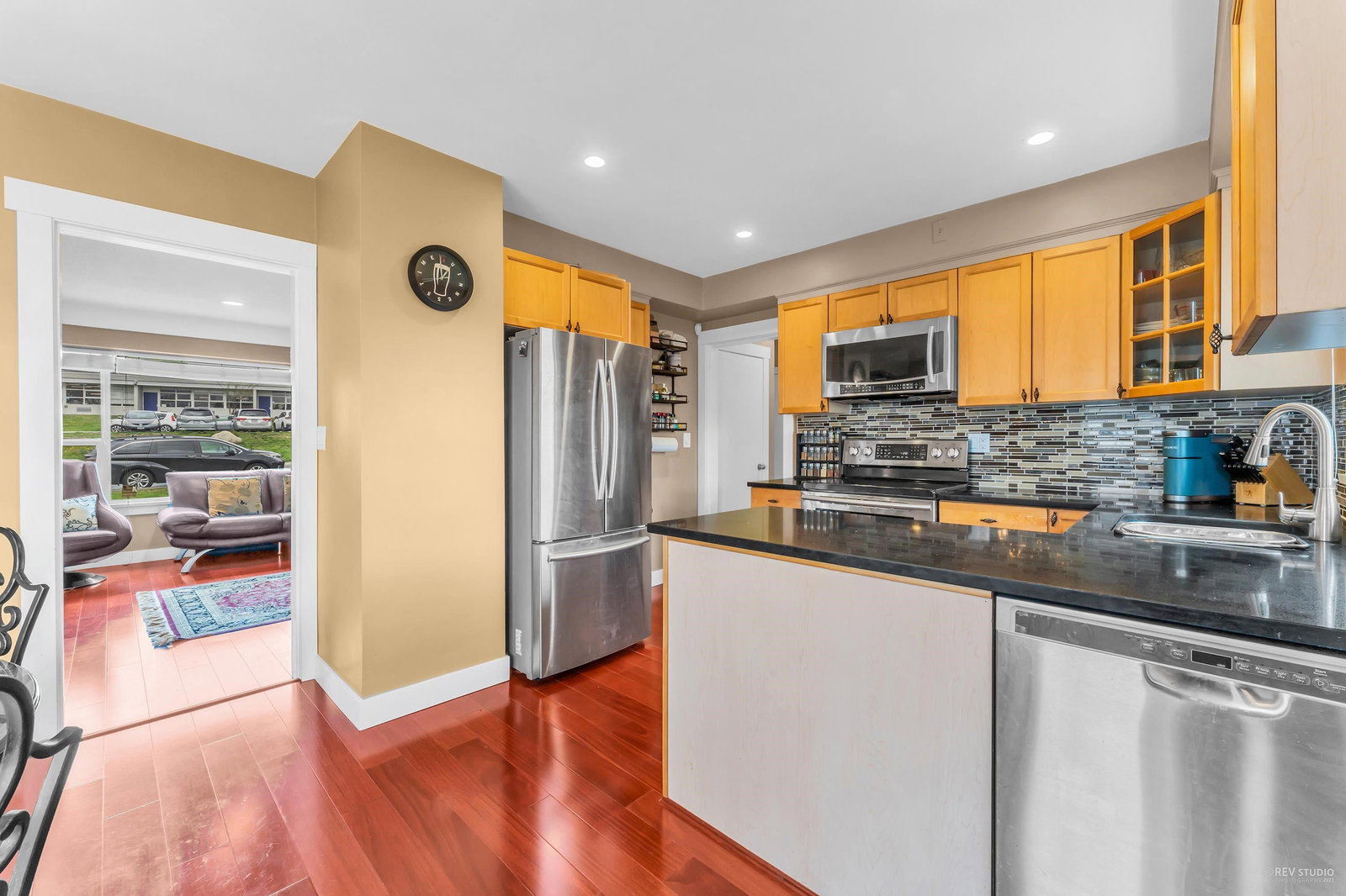 Listing Image 10