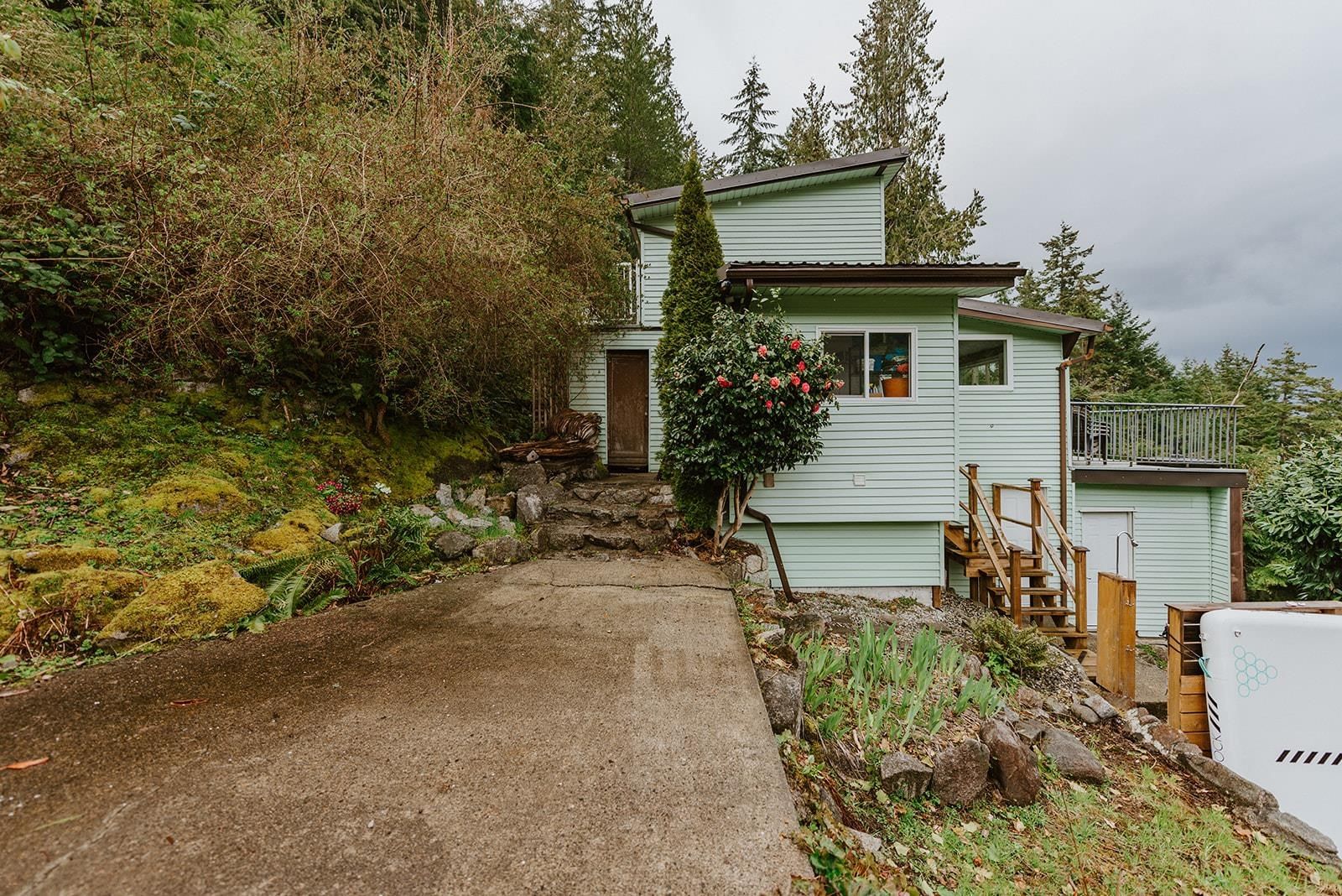 Listing Image 4