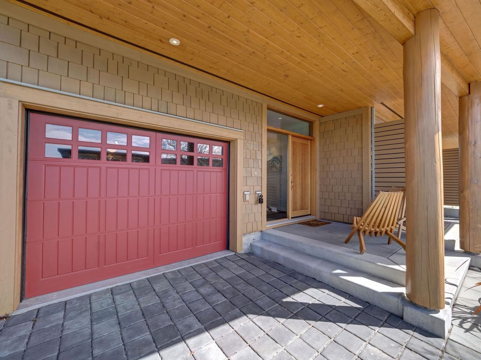 Listing Image 4