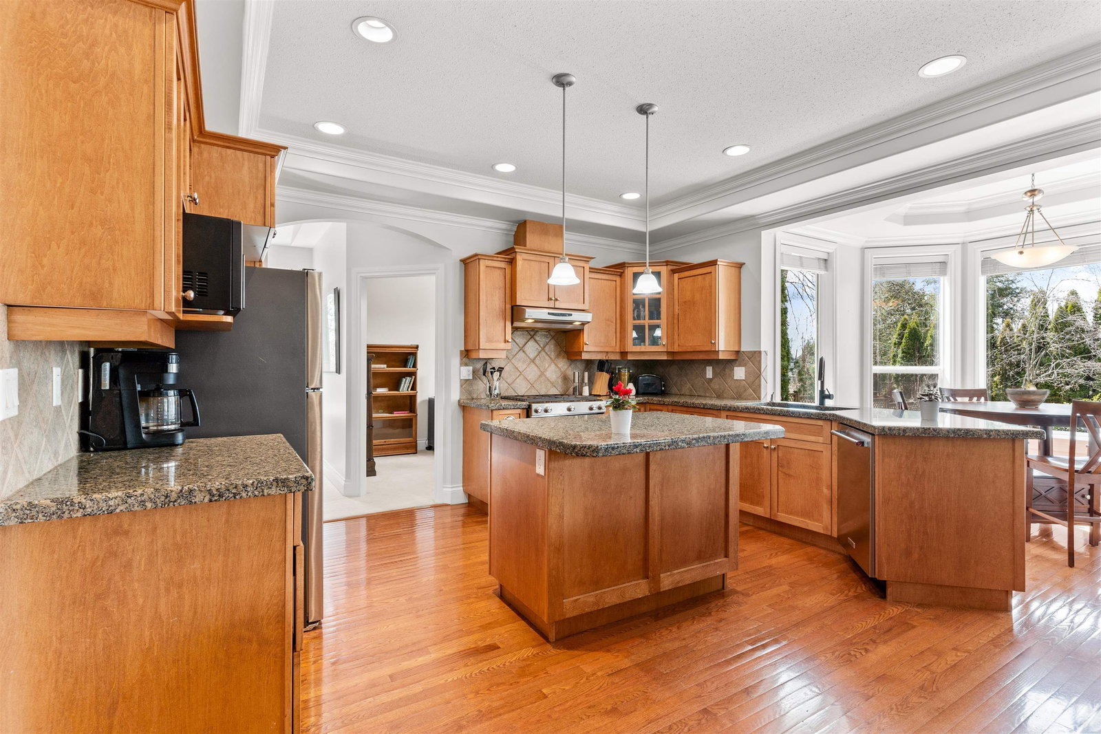 Listing Image 15