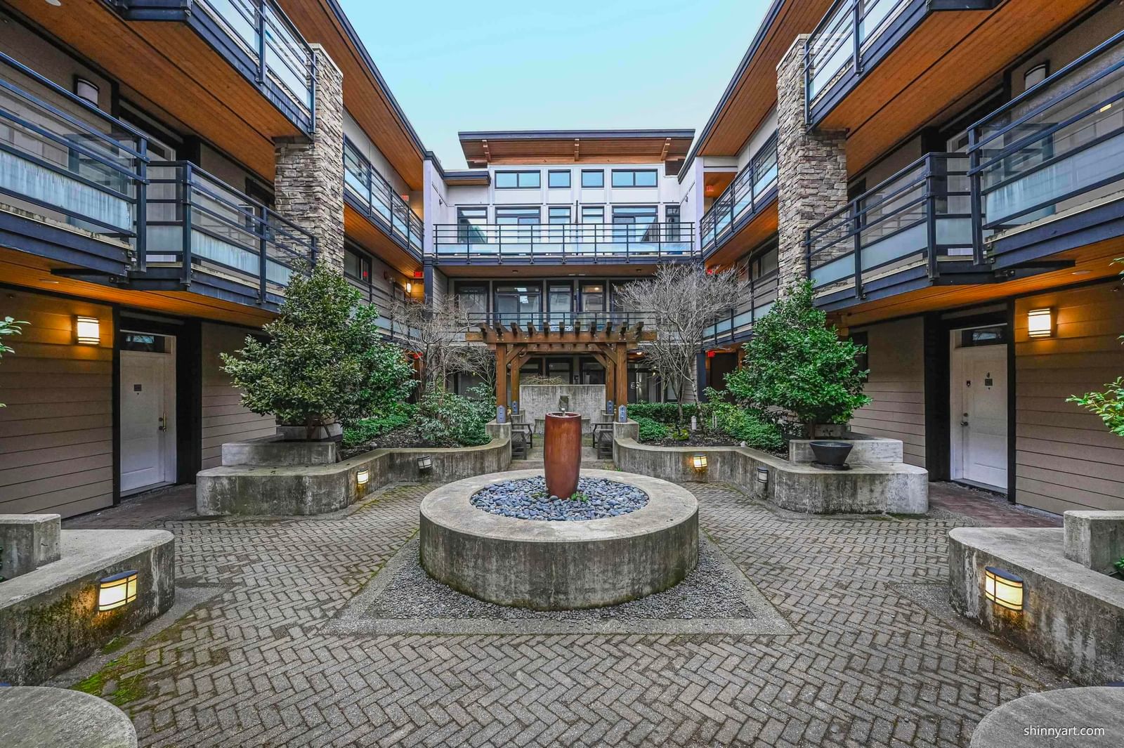 Listing Image 12