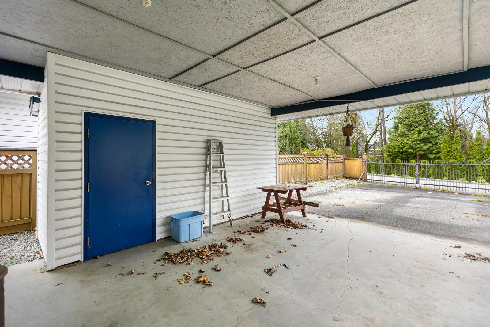 Listing Image 16