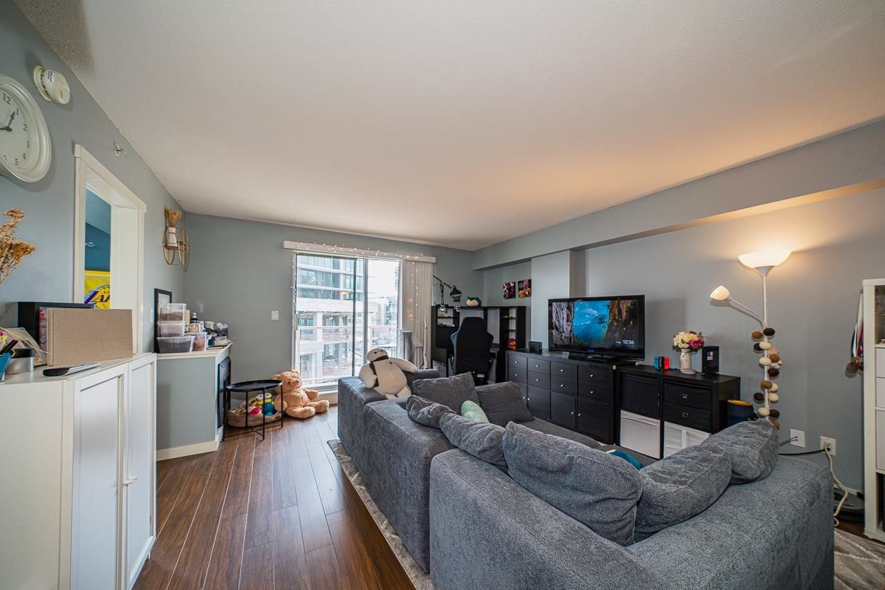 Listing Image 15