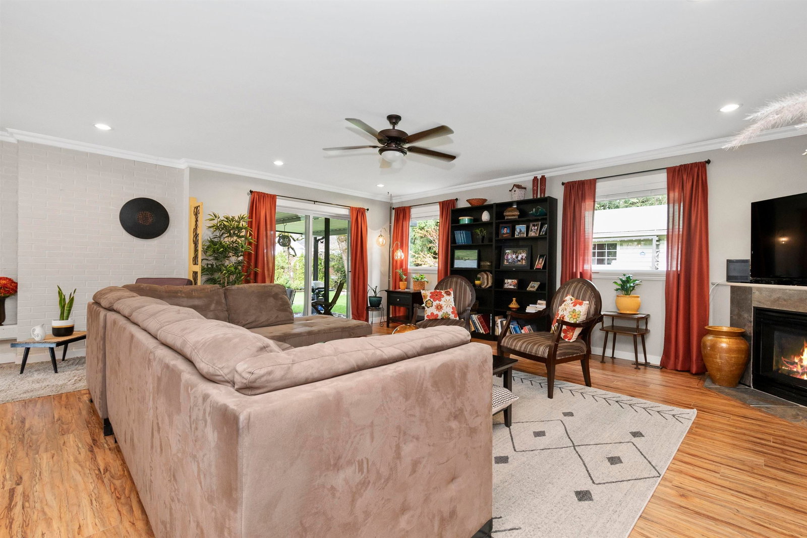 Listing Image 20