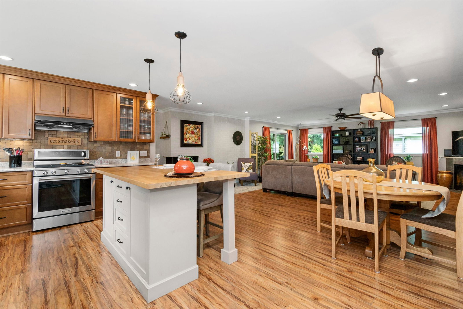 Listing Image 9
