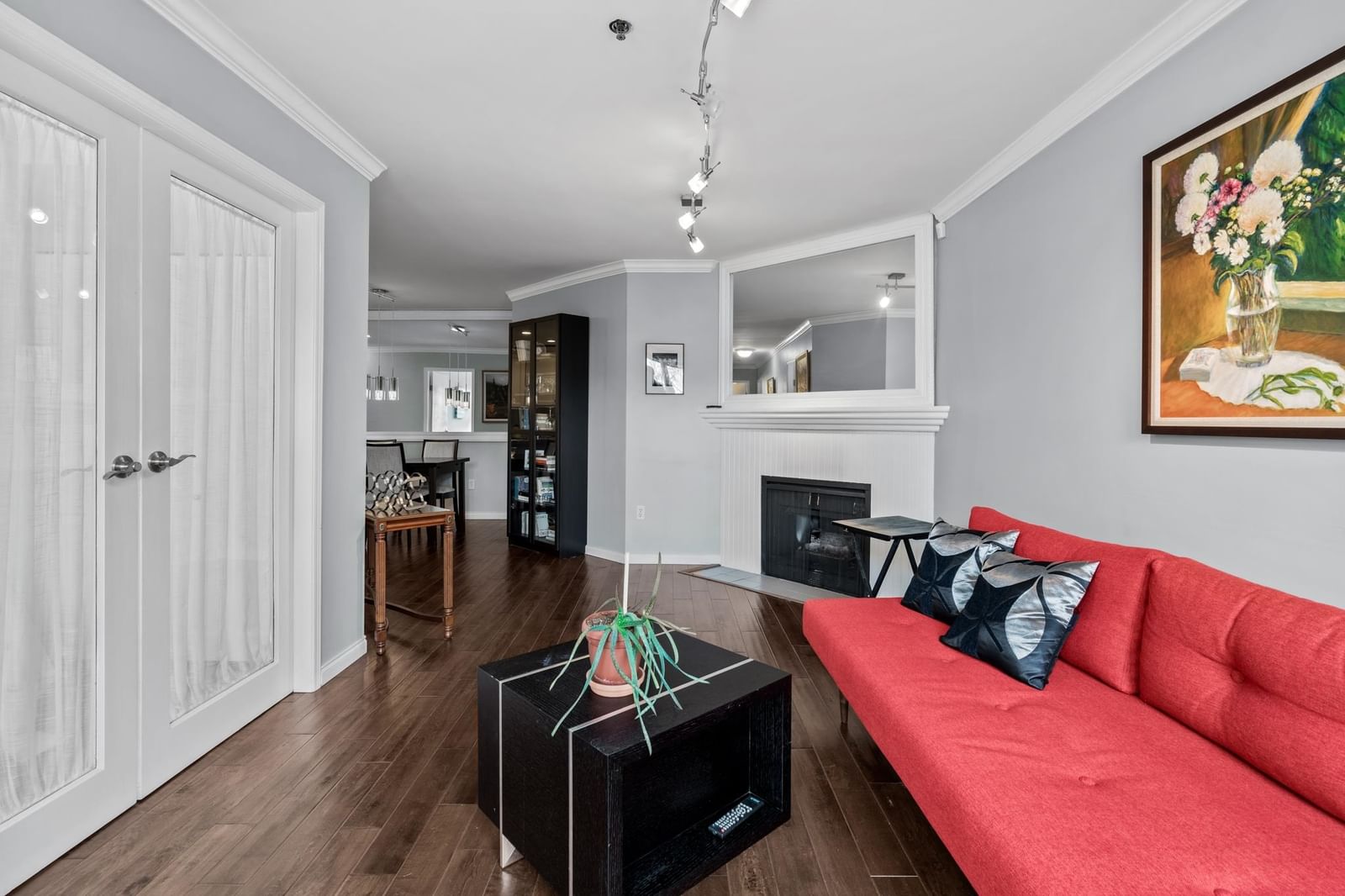 Listing Image 20