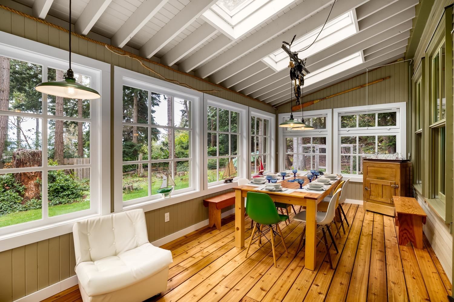 Listing Image 12