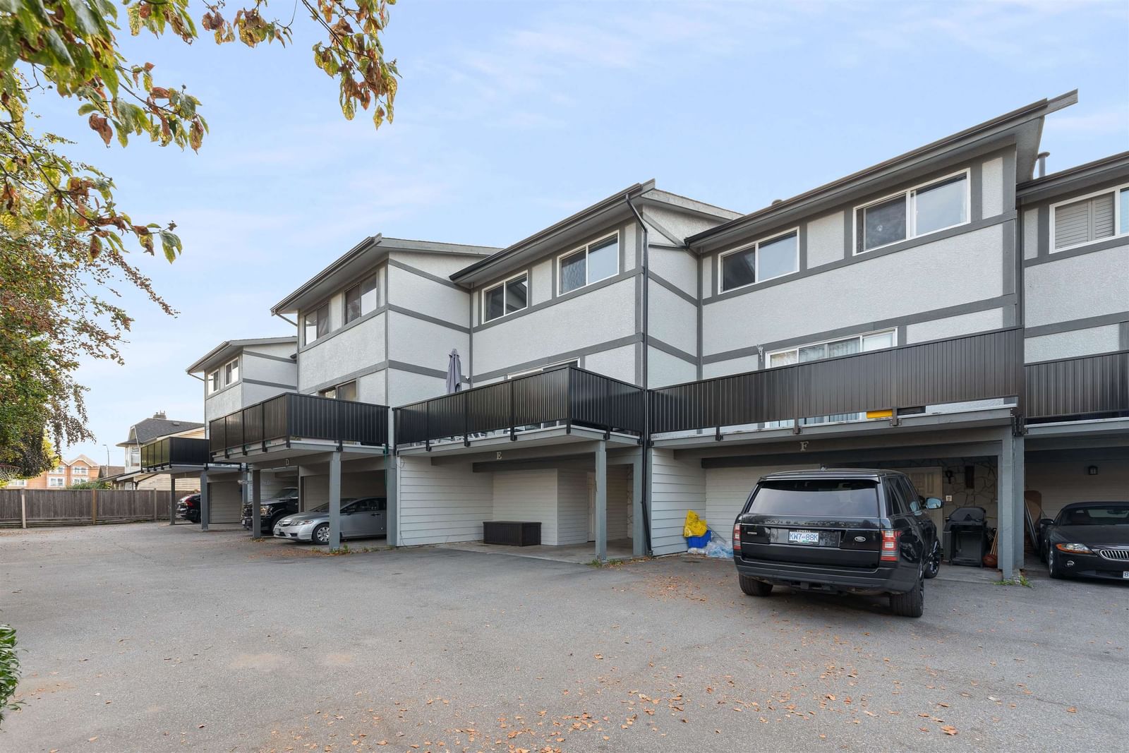 Listing Image 25