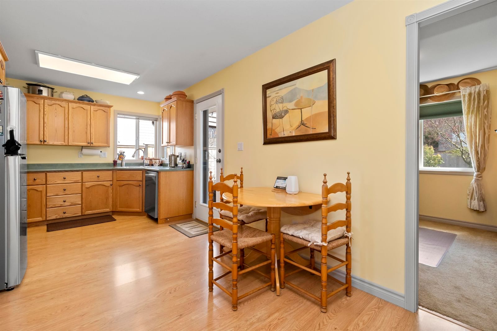 Listing Image 12